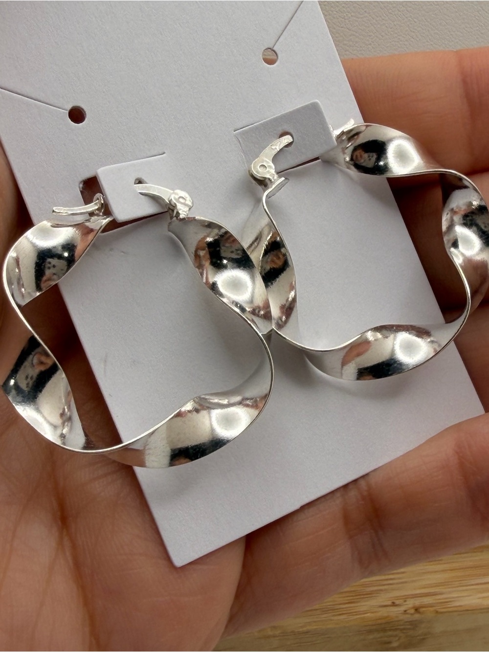 Sleek Silver Wave Hoop Earrings - Women Jewelry